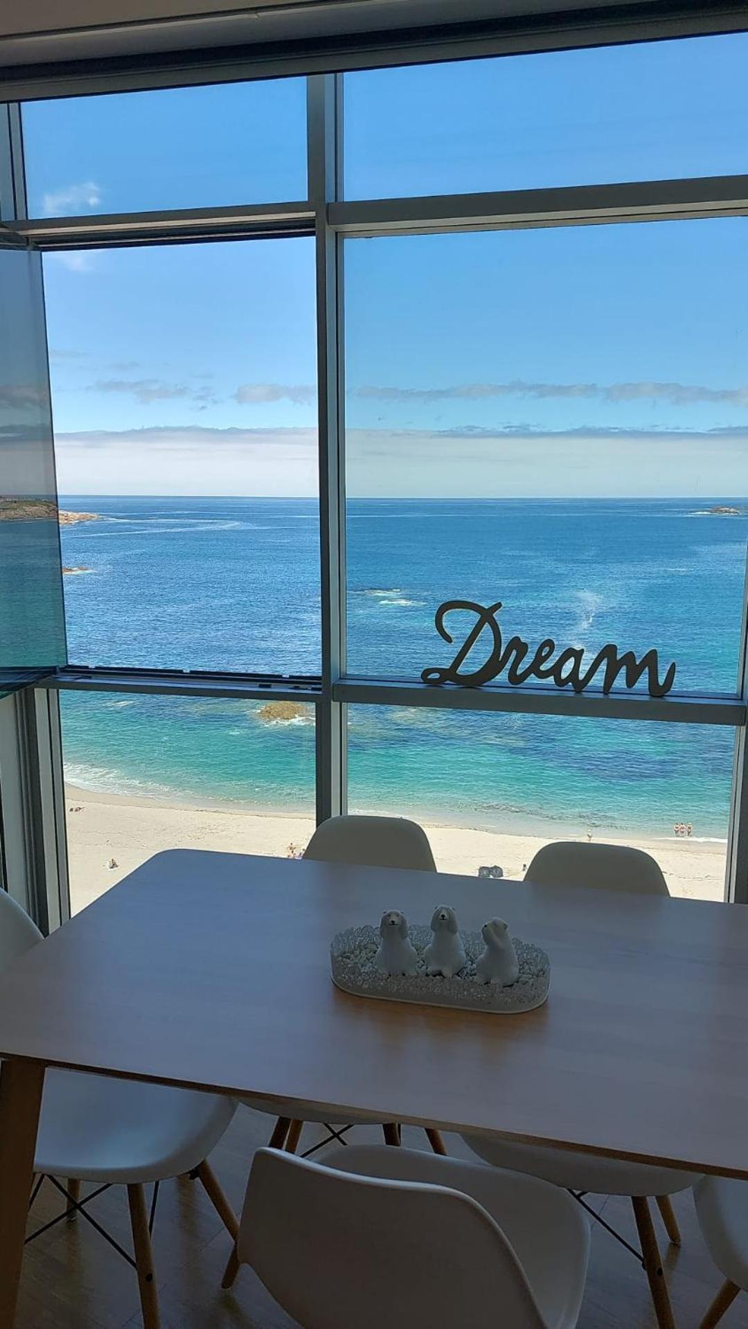 Vivienda Con Increibles Vistas A La Playa De Riazor Apartment A Coruna Ruang foto